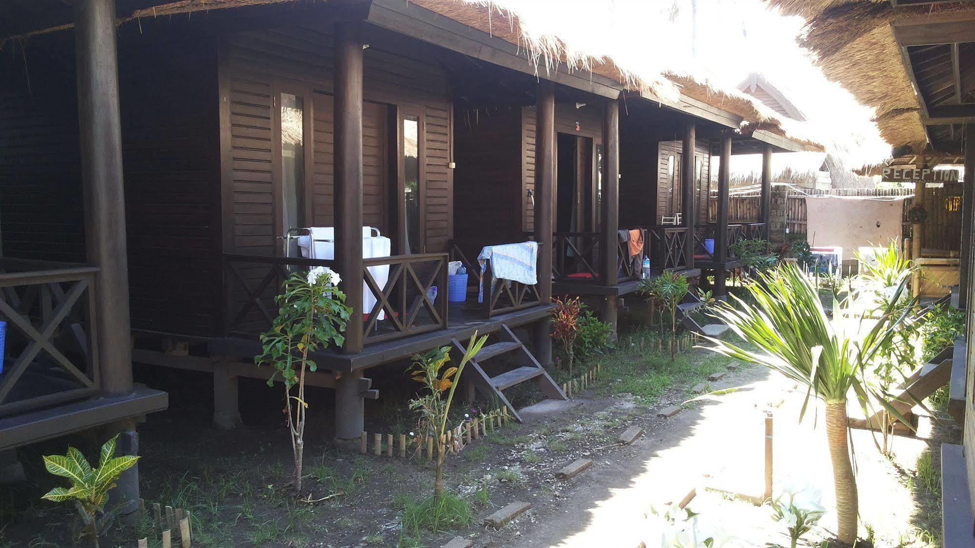 Mosaix Gili Bungalows Gili Trawangan Exteriör bild